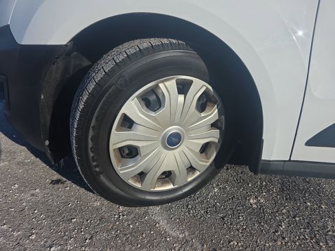 Used 2019 Ford Transit Connect XL image 13