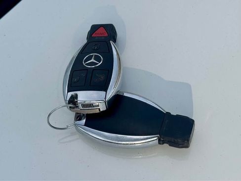 Used 2012 Mercedes-Benz C 250 Sedan image 5