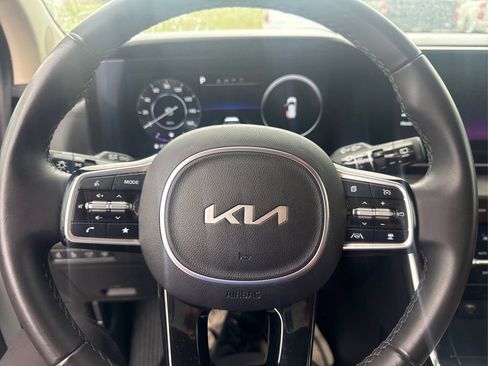 Used 2024 Kia Carnival SX FWD image 15