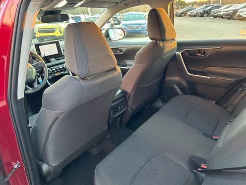 Used 2024 Toyota RAV4 LE image 39