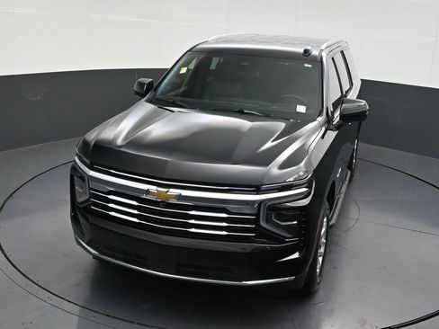 Used 2025 Chevrolet Tahoe LT RWD image 24