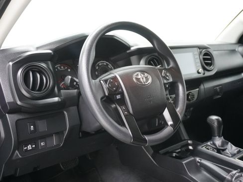 Used 2021 Toyota Tacoma SR w/ SR Convenience Package image 10