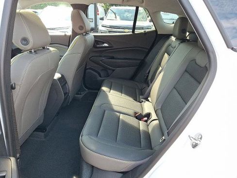 New 2025 Chevrolet Trax ACTIV w/ Sunroof Package image 7