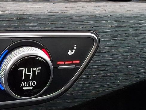 Used 2018 Audi A4 2.0T Premium w/ Convenience Package image 24