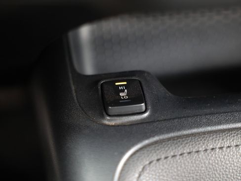 Used 2020 Toyota Corolla SE FWD image 41