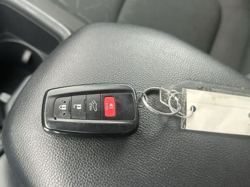 Used 2024 Toyota RAV4 XLE w/ Convenience Package FWD image 29