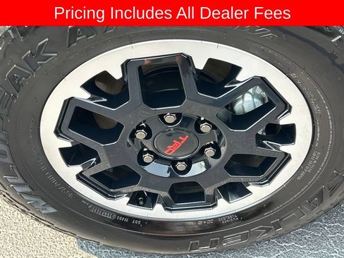 Used 2026 Toyota 4Runner TRD Off-Road Premium AWD/4WD image 28