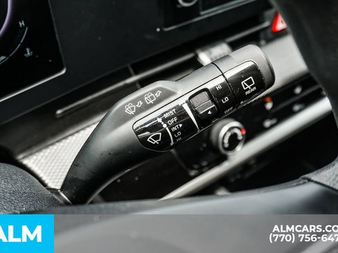 Used 2025 Kia Sportage LX FWD image 33