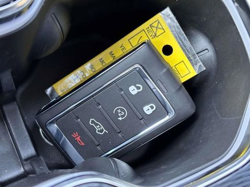 New 2026 Jeep Grand Cherokee Altitude image 27