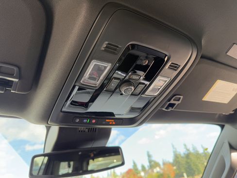 New 2026 Chevrolet Suburban LT w/ Comfort Package image 19