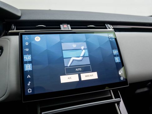 Used 2024 Land Rover Range Rover Velar Dynamic SE image 22