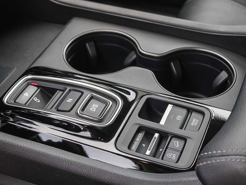 Used 2025 Honda Pilot EX-L image 20
