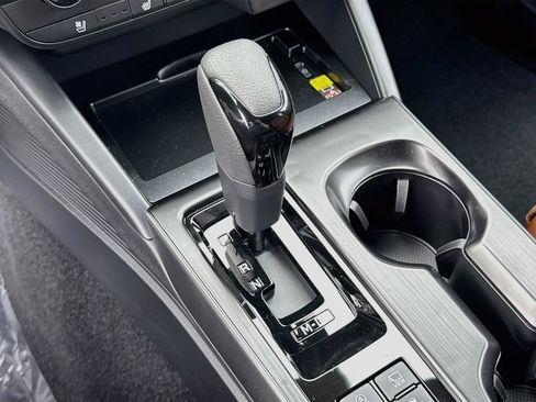 New 2026 Subaru Outback Touring AWD/4WD image 15