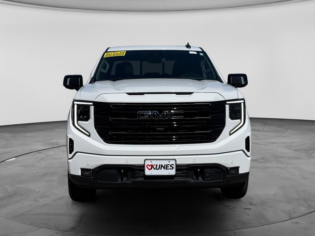 Used 2024 GMC Sierra 1500 Elevation w/ Elevation Premium Package AWD/4WD image 2