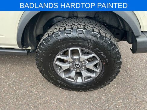 Certified 2025 Ford Bronco Badlands AWD/4WD image 32