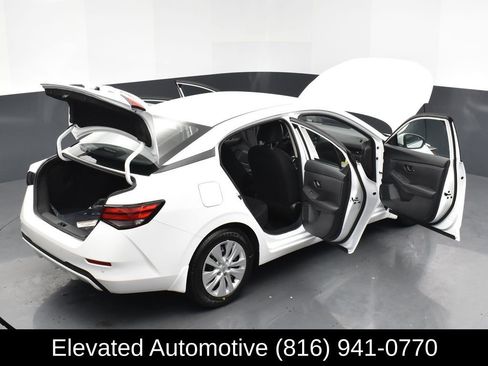 Used 2025 Nissan Sentra S image 27