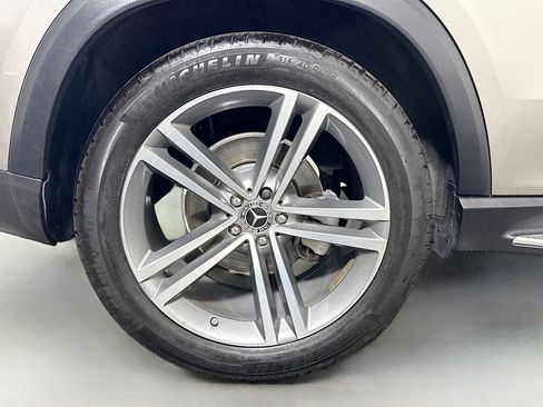 Used 2021 Mercedes-Benz GLE 350 w/ Premium Package image 33