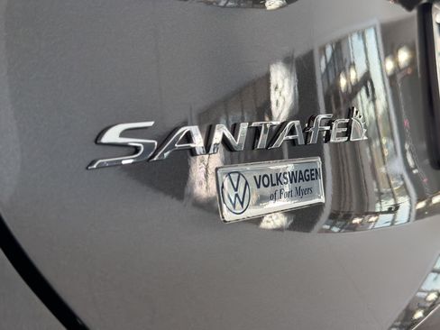 Used 2021 Hyundai Santa Fe SEL w/ Convenience + Premium Package FWD image 37