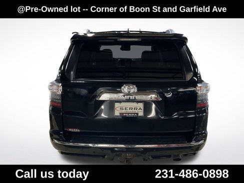 Used 2016 Toyota 4Runner Limited w/ Convenience Package AWD/4WD image 4