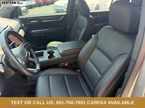 Used 2025 GMC Acadia Elevation w/ Elevation Premium Package AWD/4WD image 30