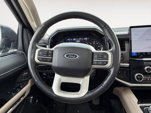 Certified 2023 Ford Expedition XLT image 22