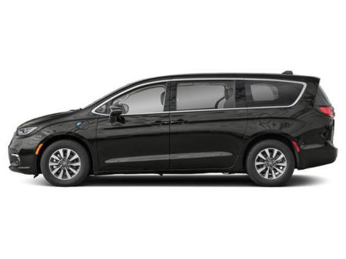 Certified 2024 Chrysler Pacifica Limited FWD image 6