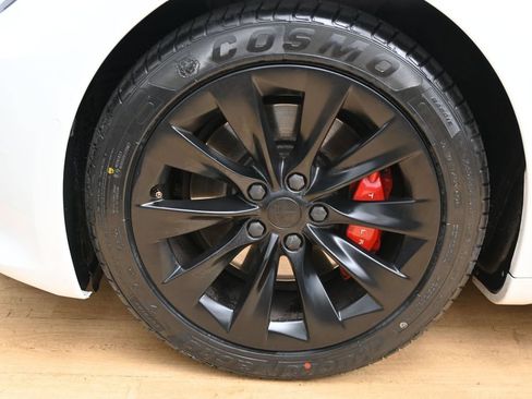 Used 2020 Tesla Model S Performance AWD/4WD image 9