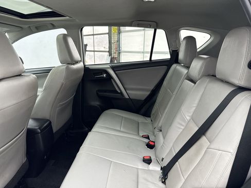 Used 2017 Toyota RAV4 XLE image 31