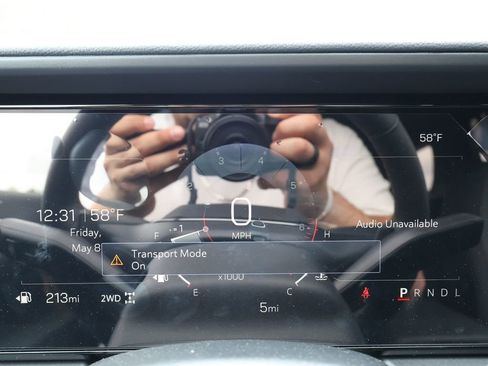 New 2026 GMC Terrain AT4 w/ LPO, Black Badging Package AWD/4WD image 19