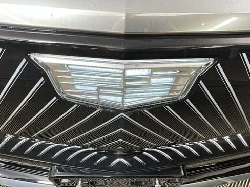 Used 2024 Cadillac Lyriq Tech RWD image 9