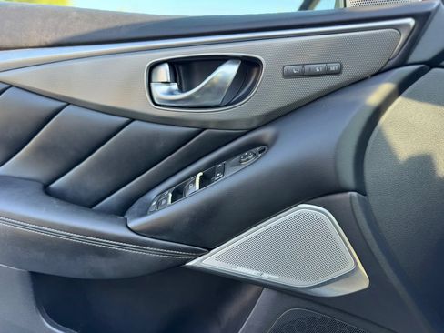 Used 2017 INFINITI Q50 3.0t Premium w/ Driver Assistance Package AWD/4WD image 19
