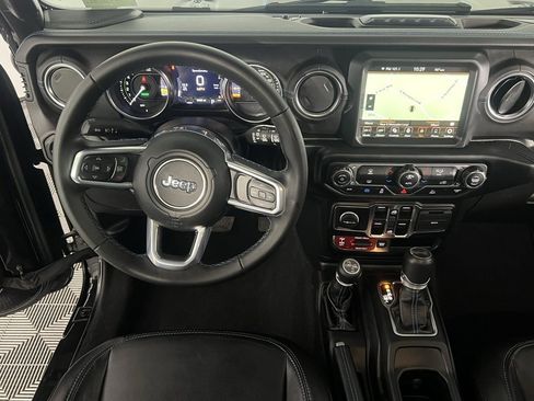 Certified 2022 Jeep Wrangler Unlimited Rubicon 4xe image 16