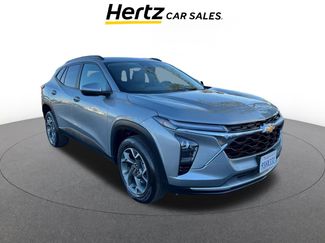 Used 2025 Chevrolet Trax LT video 1
