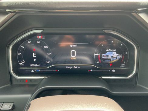 Used 2024 GMC Sierra 1500 AT4 w/ Technology Package AWD/4WD image 13