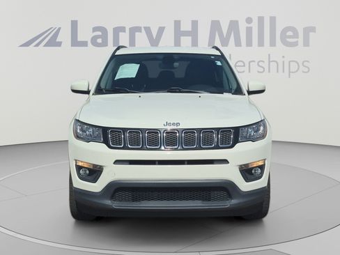 Used 2020 Jeep Compass Latitude AWD/4WD image 8