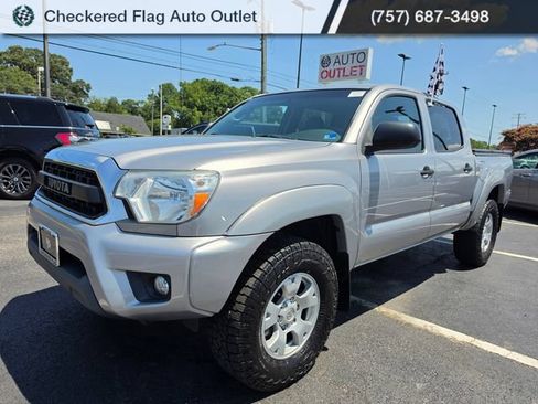 Used 2015 Toyota Tacoma 4x4 Double Cab w/ TRD Off-Road Package image 1