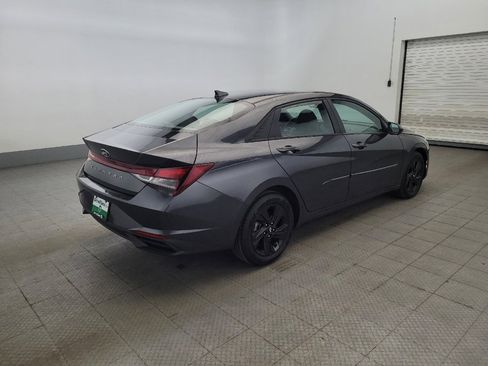 Used 2022 Hyundai Elantra SEL w/ Cargo Package FWD image 9