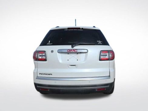 Used 2016 GMC Acadia SLE FWD image 6