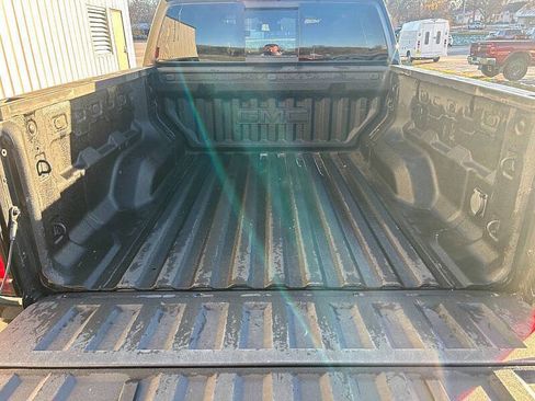 Used 2023 GMC Canyon Elevation w/ Convenience Package AWD/4WD image 6