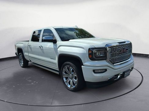 Used 2018 GMC Sierra 1500 Denali w/ Denali Ultimate Package AWD/4WD image 2