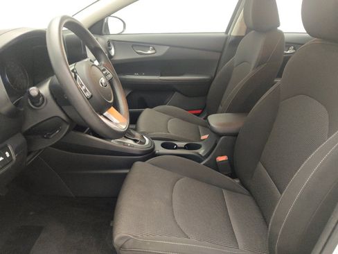 Used 2020 Kia Forte LXS FWD image 17