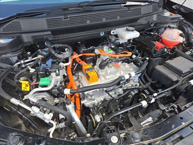 Used 2025 Chevrolet Equinox EV LT w/ Convenience Package FWD image 23