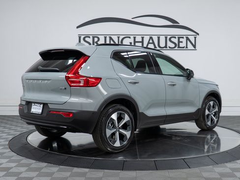 New 2026 Volvo XC40 B5 Plus w/ Protection Package Premier AWD/4WD image 5