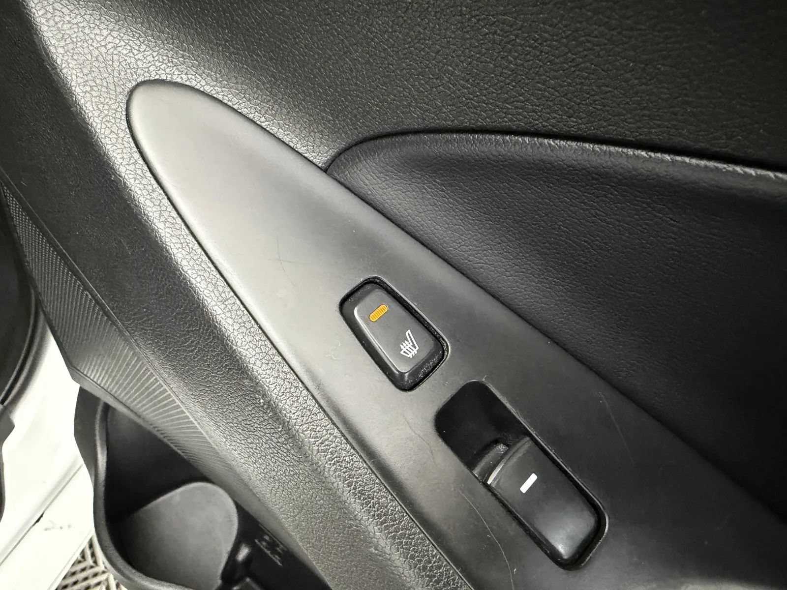 Used 2013 Hyundai Sonata Limited w/ Premium Pkg FWD image 25