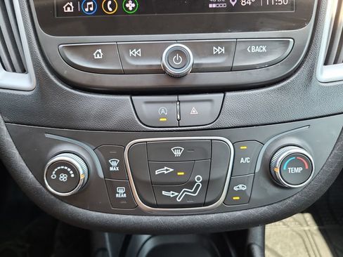 Used 2023 Chevrolet Malibu RS w/ LPO, Floor Liner Package FWD image 23