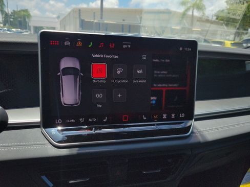New 2026 Volkswagen Tiguan SE R-Line FWD image 22