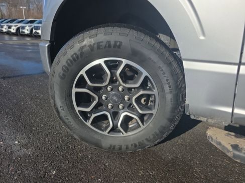 Certified 2022 Ford F150 XLT w/ Equipment Group 302A High image 13