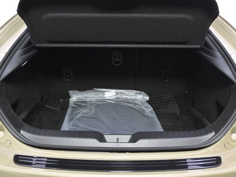 Certified 2025 MAZDA MAZDA3 Carbon image 19