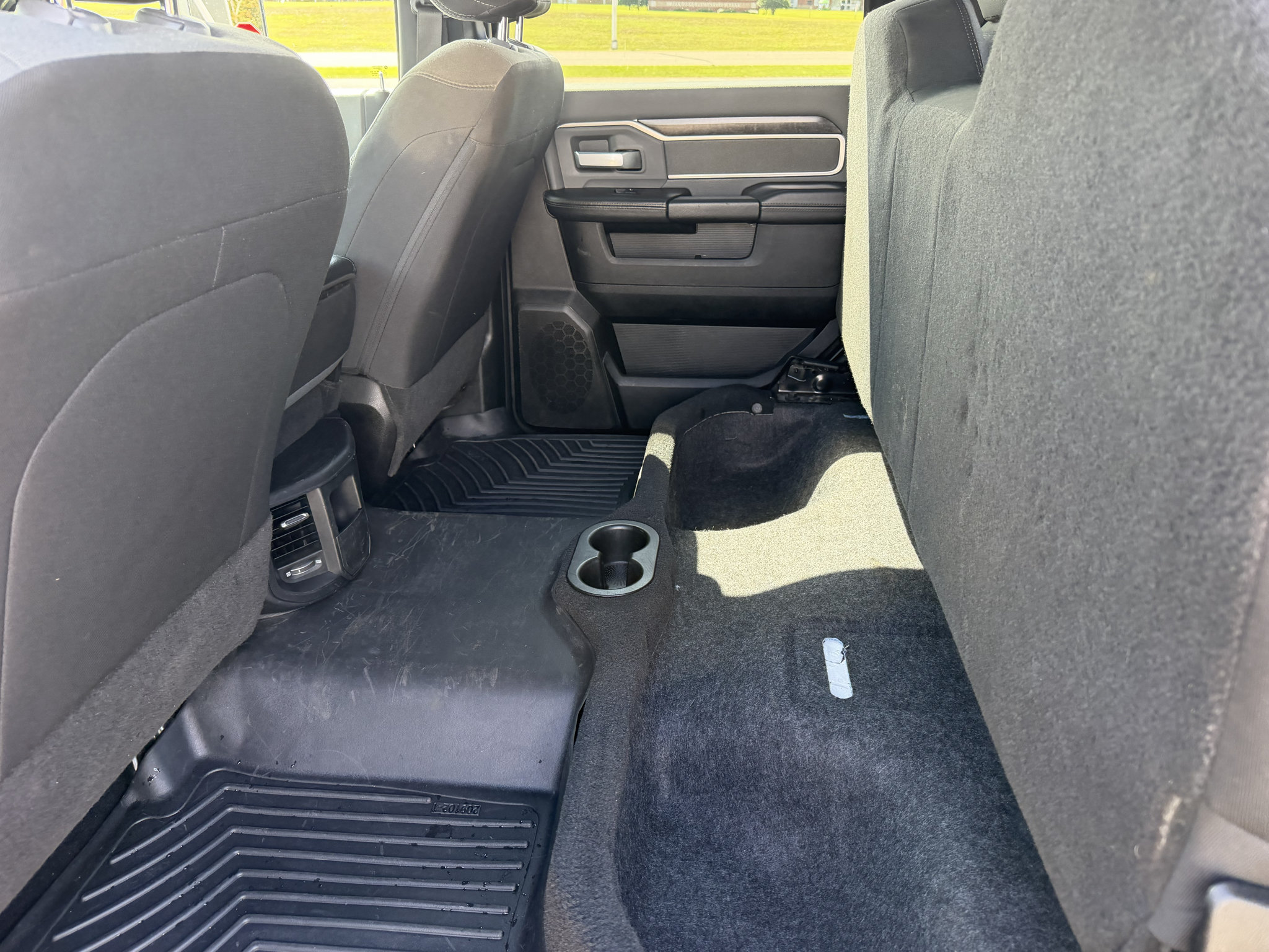 Used 2022 RAM 3500 Big Horn AWD/4WD image 18
