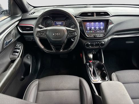Used 2023 Chevrolet TrailBlazer RS w/ Sun and Liftgate Package image 22